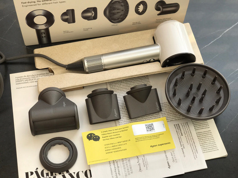 Dyson Supersonic HD 08 Sliver/White