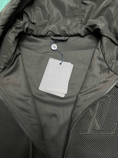 LV Jacket 102506