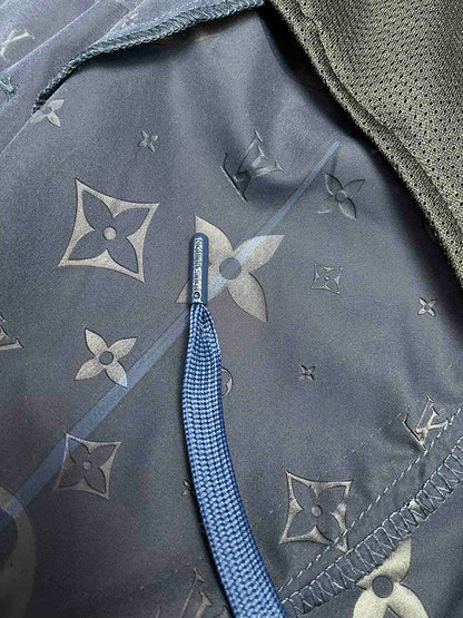 LV Shorts 102209