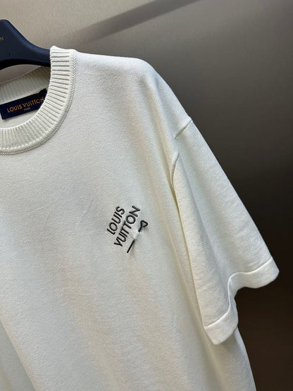 LV T-shirt 122330