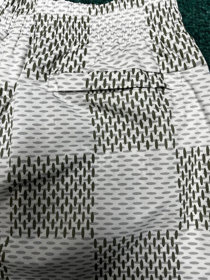 LV shorts 041002
